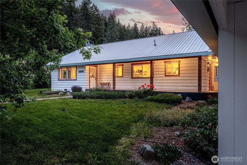 14985 Chumstick Highway photo 40
