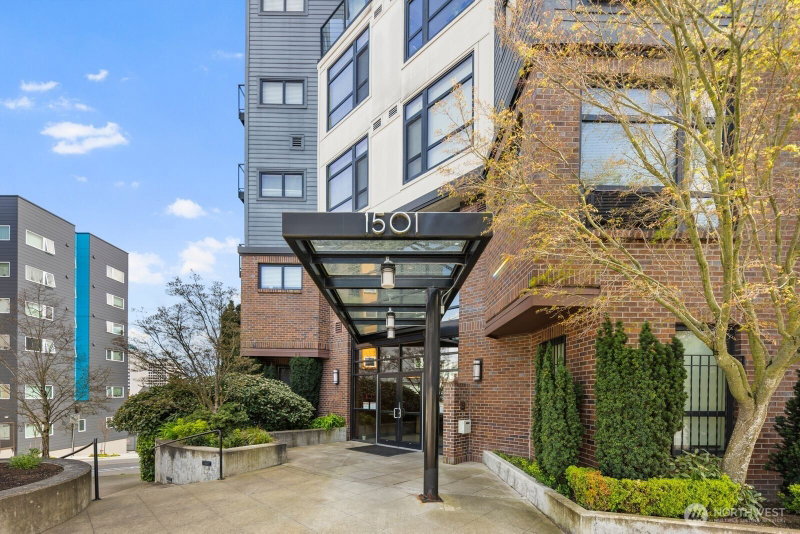 1501 Tacoma Avenue S #207 photo 2