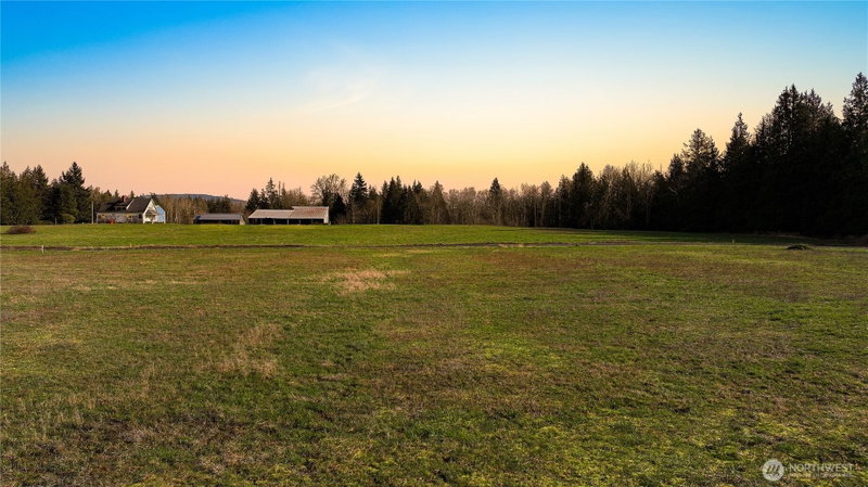 1379 Ten Mile Road photo 12