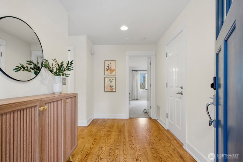 3813 23rd Avenue W photo 2
