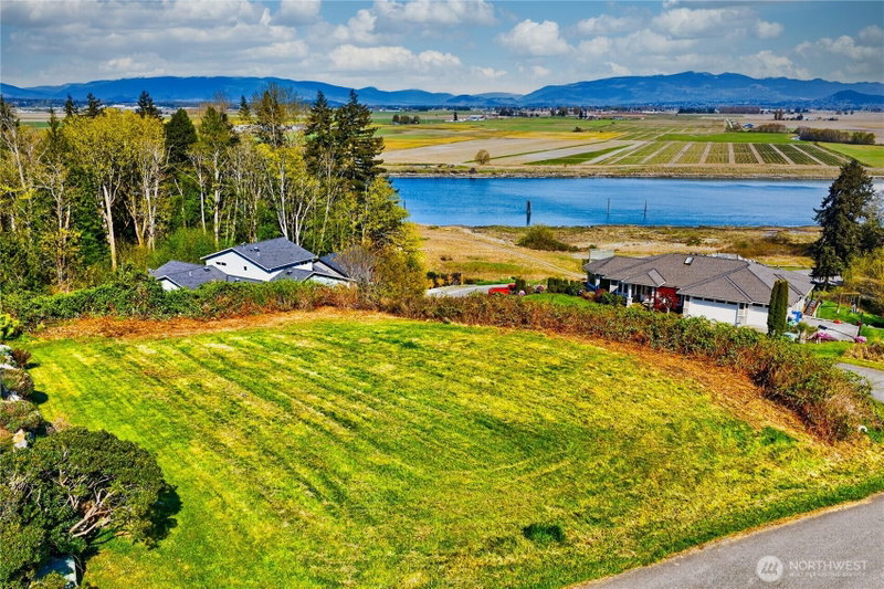 8 Sahalie Road photo 2