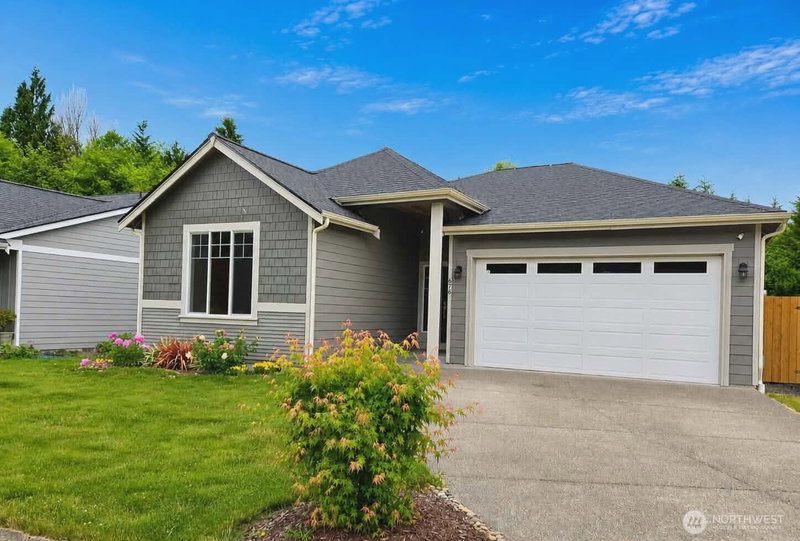 676 W Camas Court photo 1