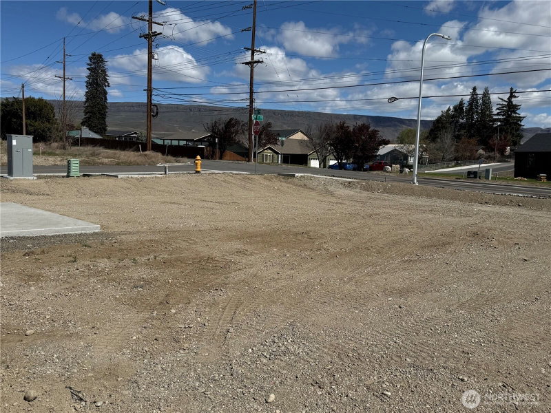 2484 Noah Street SE photo 31