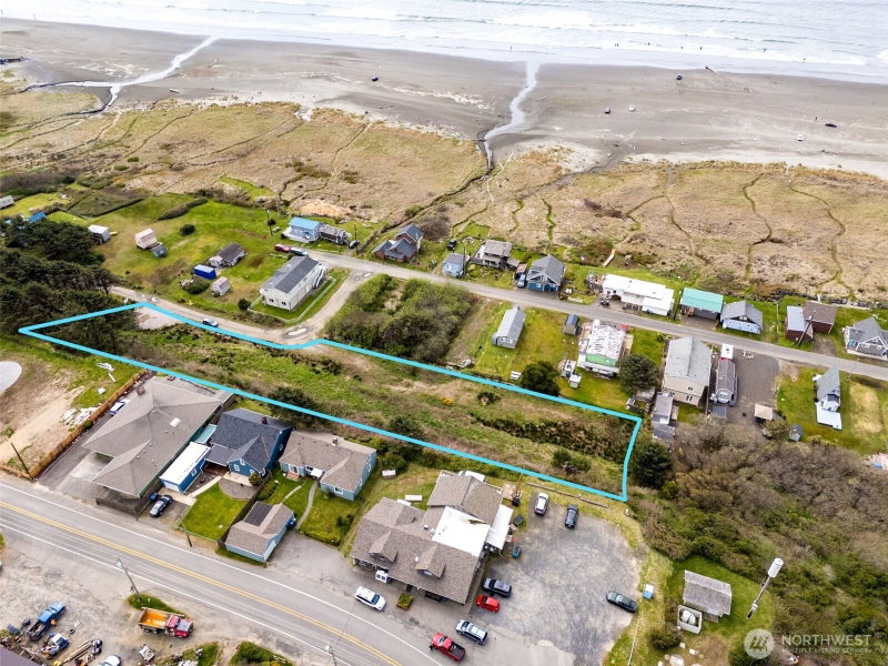 4776 Beach Lane photo 2