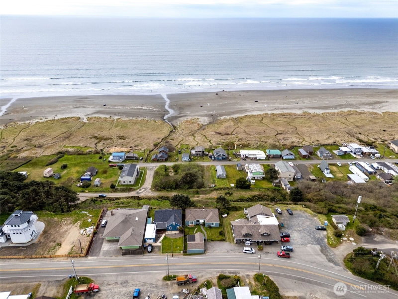 4776 Beach Lane photo 1
