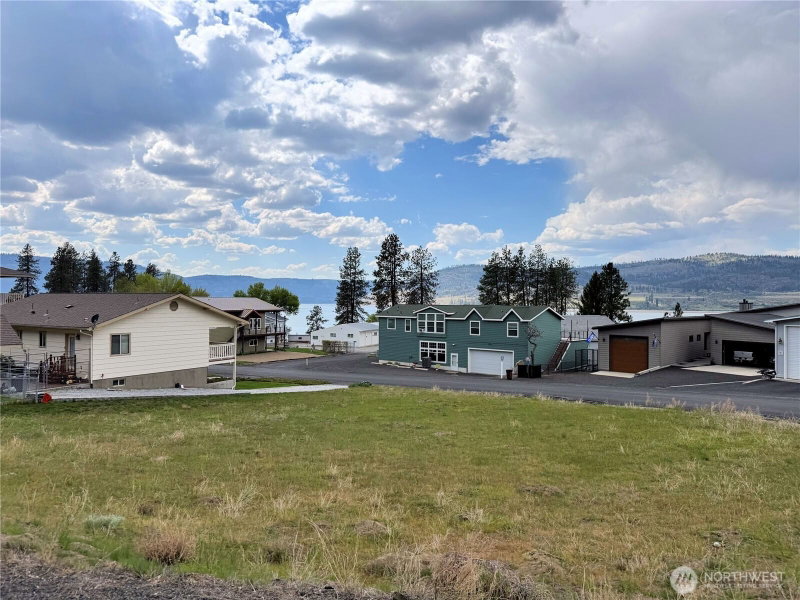 3317 Roosevelt Drive photo 1