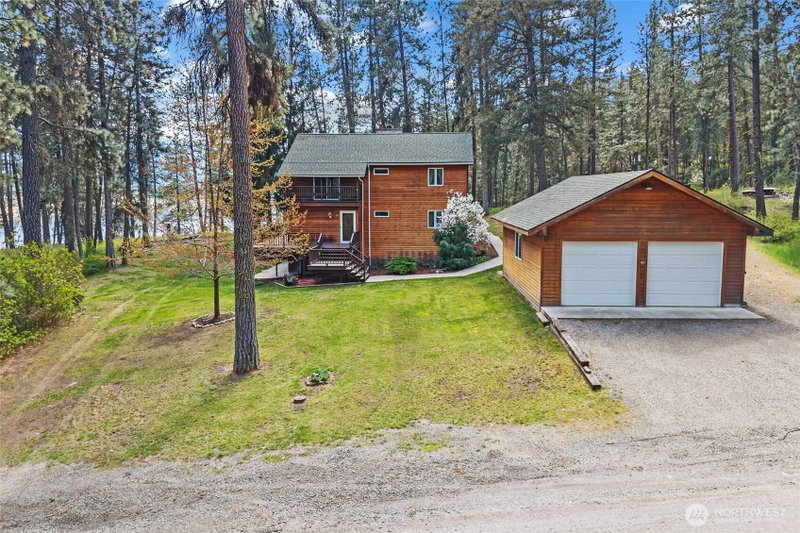 61 Columbia Drive photo 2