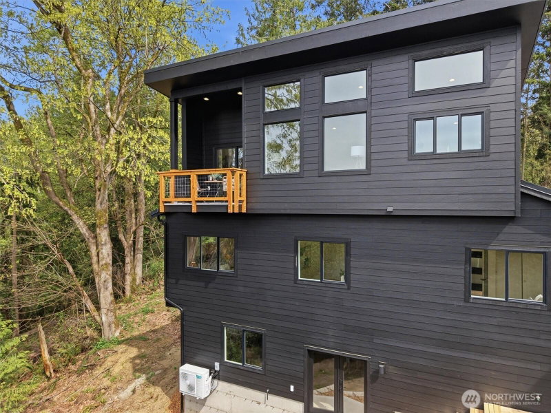 19420 93rd Drive NW photo 23