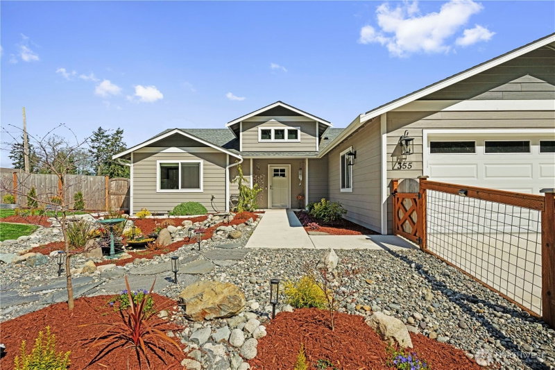 355 E Bon Air Drive photo 2
