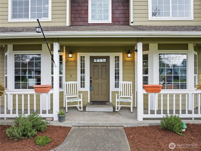 263 Hamilton Court photo 2
