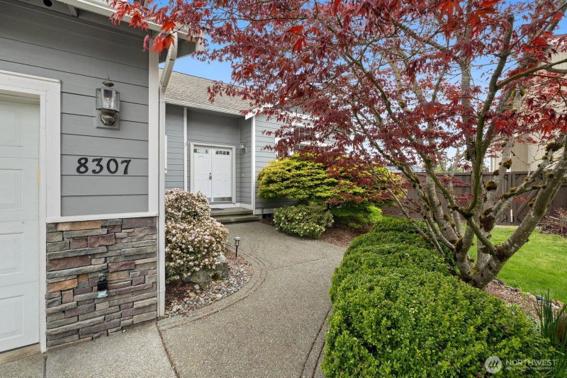 8307 210th Avenue Ct E photo 1