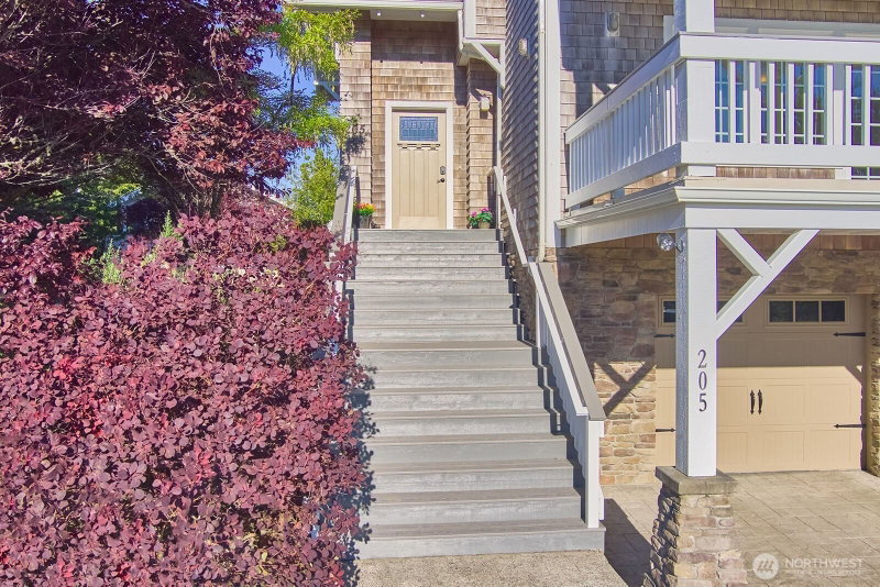 205 26th Street NW photo 2