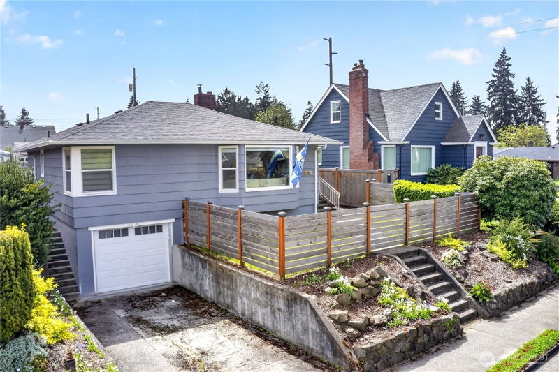 4546 6th Avenue photo 1