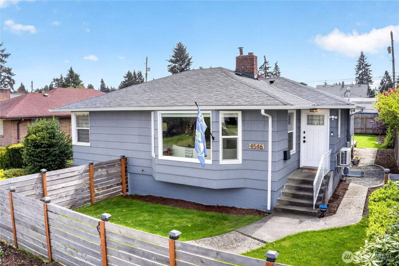 4546 6th Avenue photo 2
