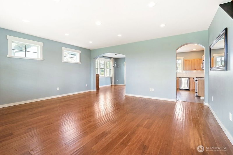46 Ashley Drive photo 2