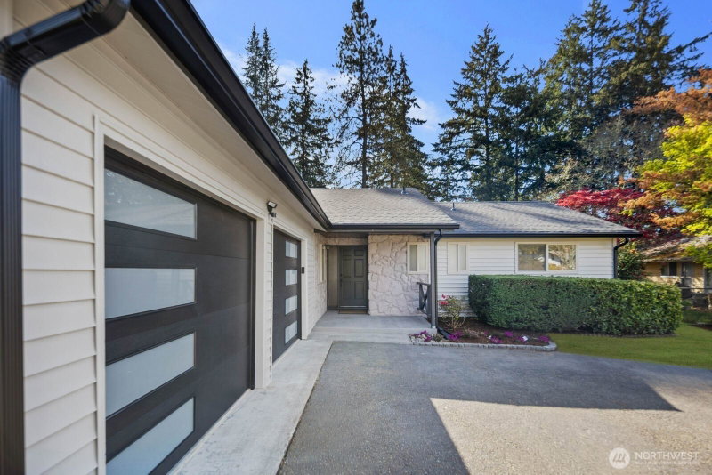 8110 68th Avenue SW photo 2