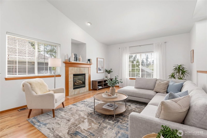 223 Milton Street photo 2
