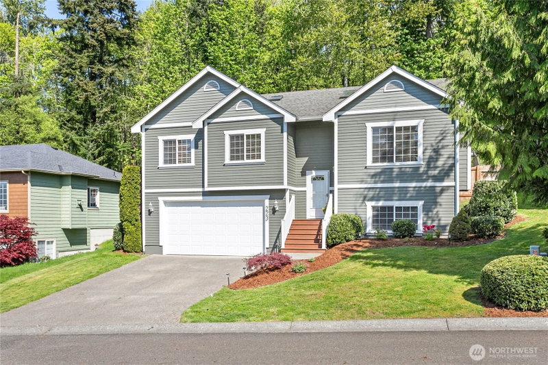 223 Milton Street photo 36