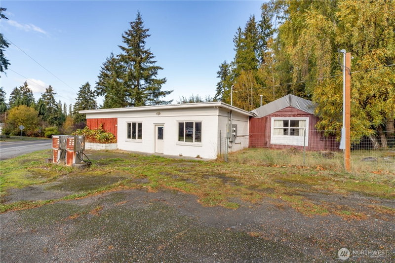 781 Irondale Road photo 2