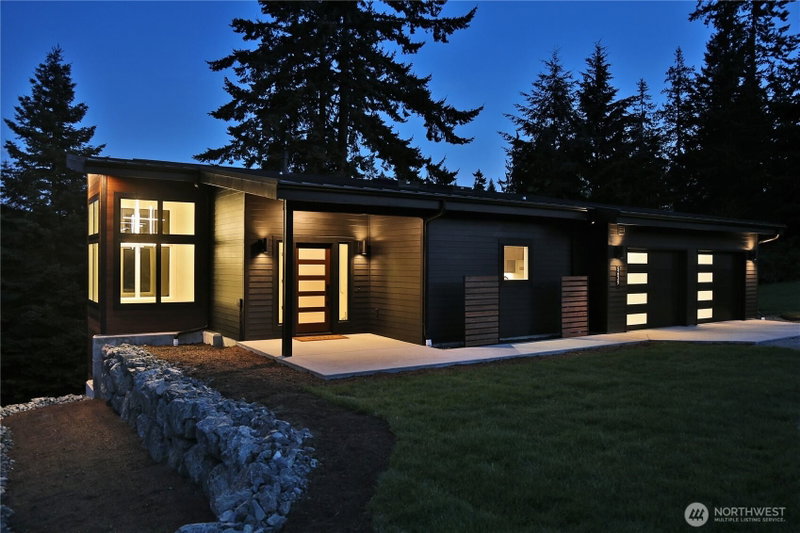 5639 Morningtown Place photo 2