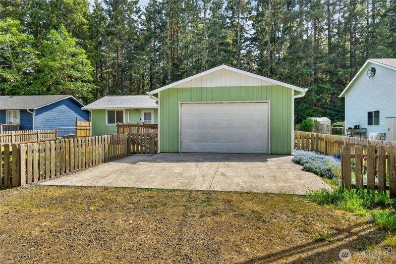 1716 194th Street photo 2