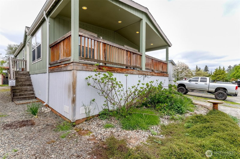 7104 141st Avenue E photo 2