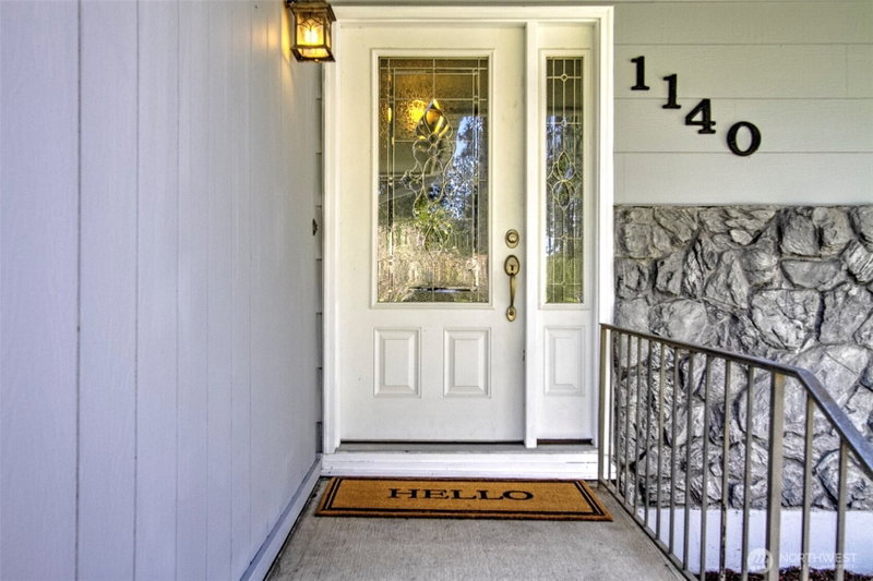1140 S Pine Street photo 2