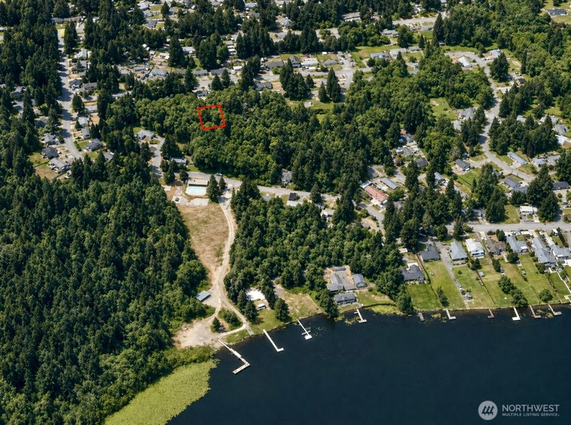 7611 Sprucecrest Street SW photo 2