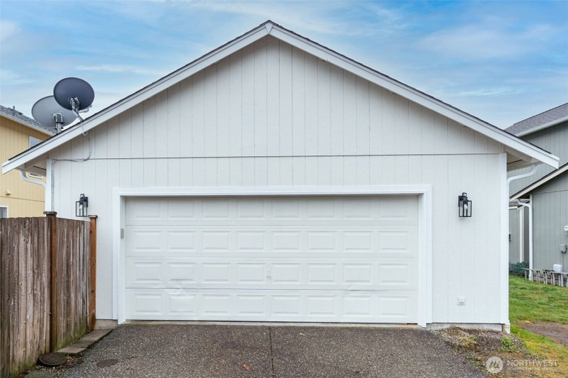 17910 Panorama Boulevard E photo 18