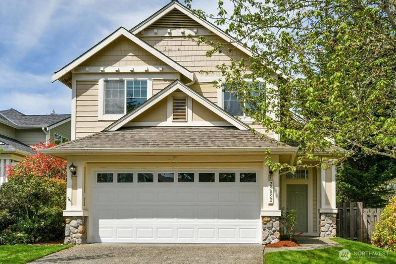 25052 SE 43rd Way photo 1