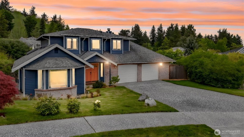 1855 Hillside Drive NE photo 1