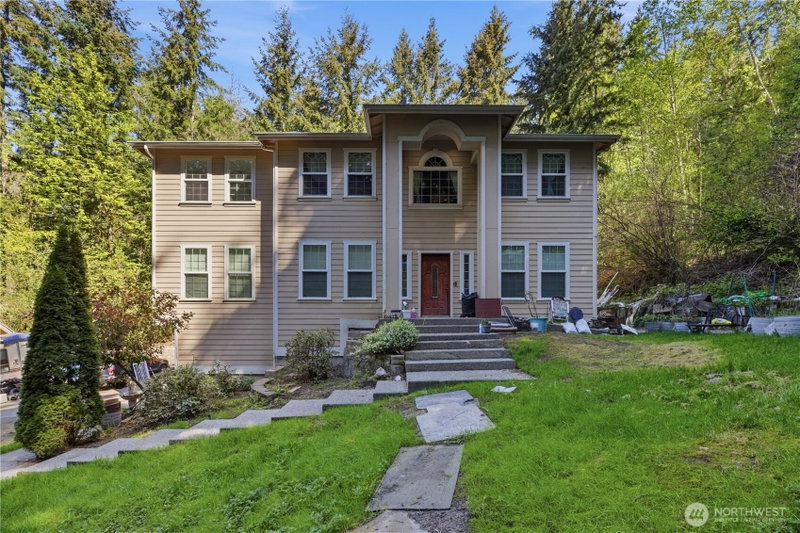 18705 Larch Way photo 2