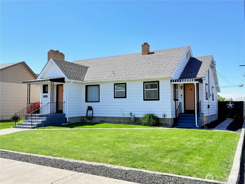 206 S Alder Street photo 2