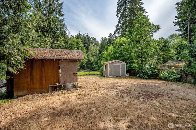 8408 Sumac Court SE photo 2