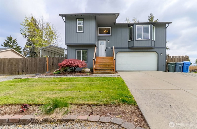 22204 Cedarview Drive E photo 22