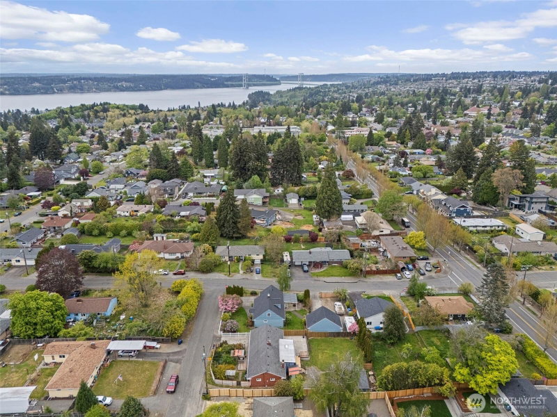 3311 Heather Place W photo 39