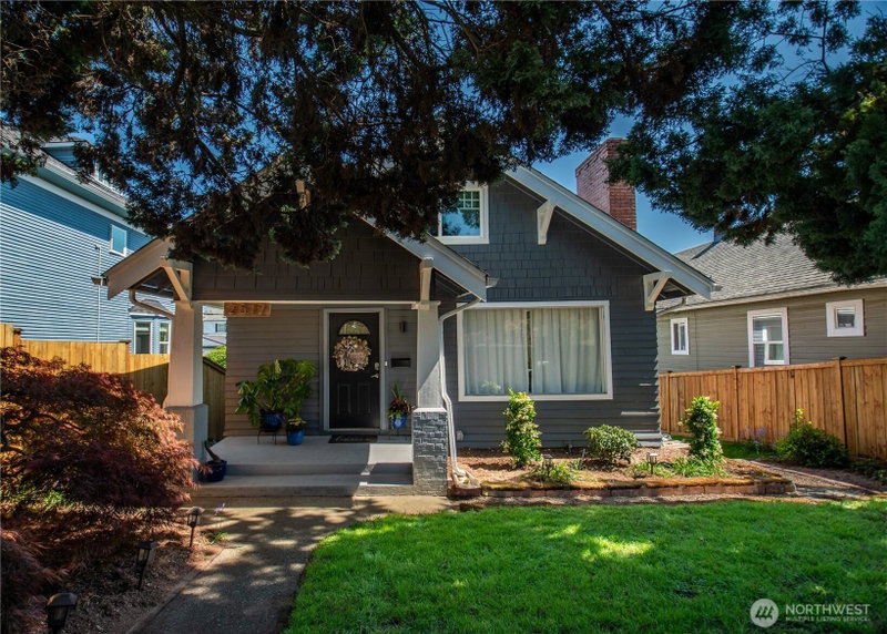 2517 Martin Luther King Jr Way photo 2