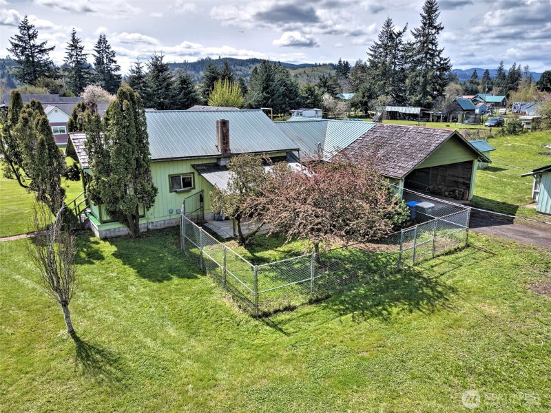147 Stoddard Road photo 1