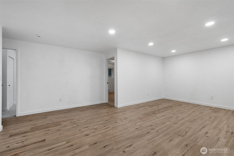 12611 106th Ave Court E photo 2