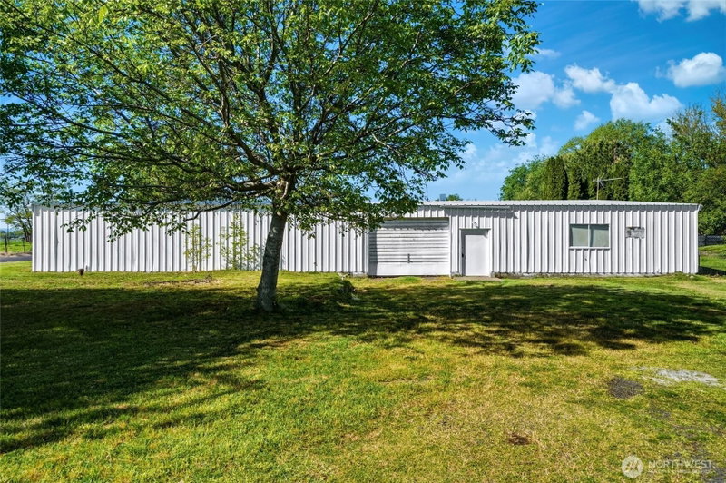 84889 Triangle Station Road photo 2