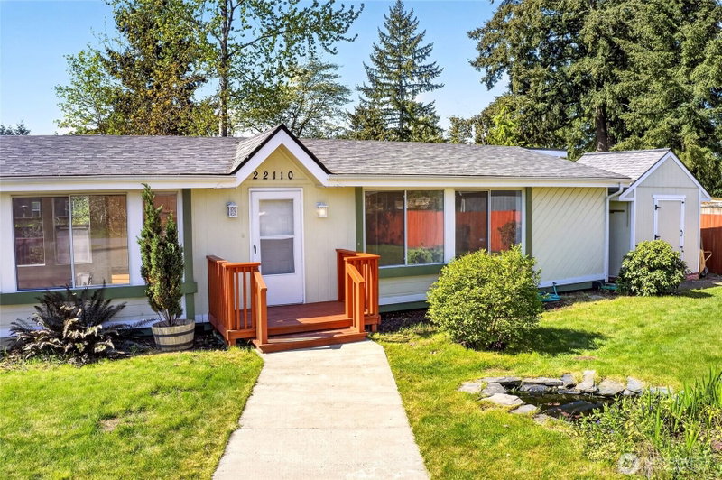 22110 Cedarview Drive E photo 2