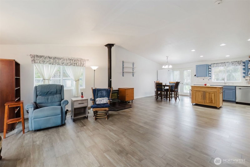 10720 Wicks Lake Road SW photo 2