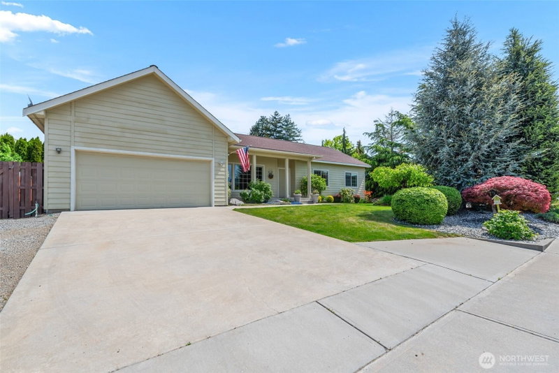 2125 Blackstone Court photo 34