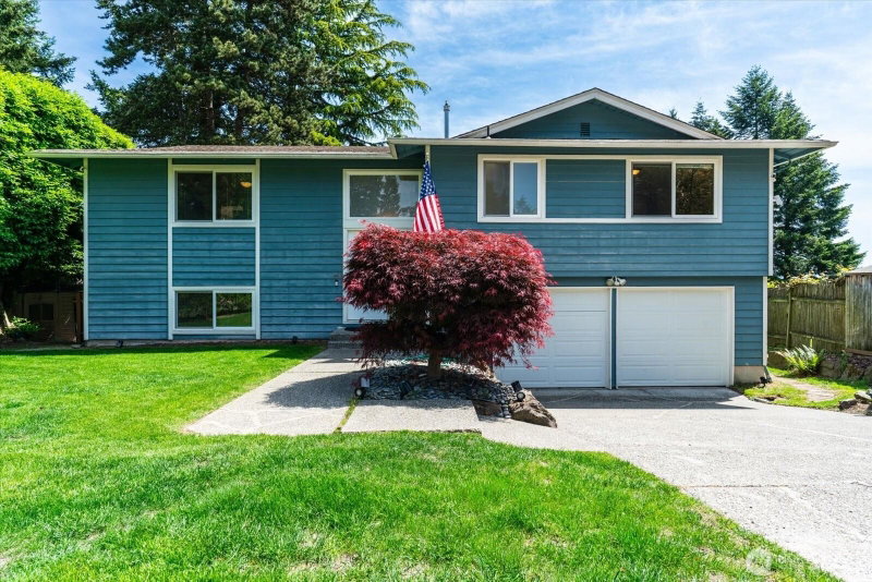 9236 NE 136th Place photo 1