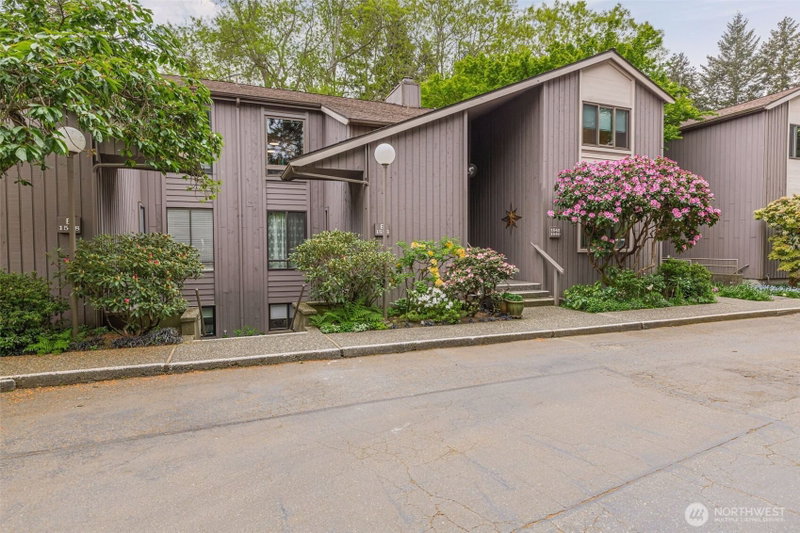 1542 NE 140th Street #E6 photo 39