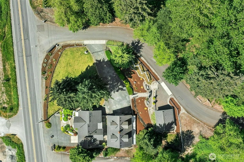 13606 Woodinville Redmond Road NE photo 2