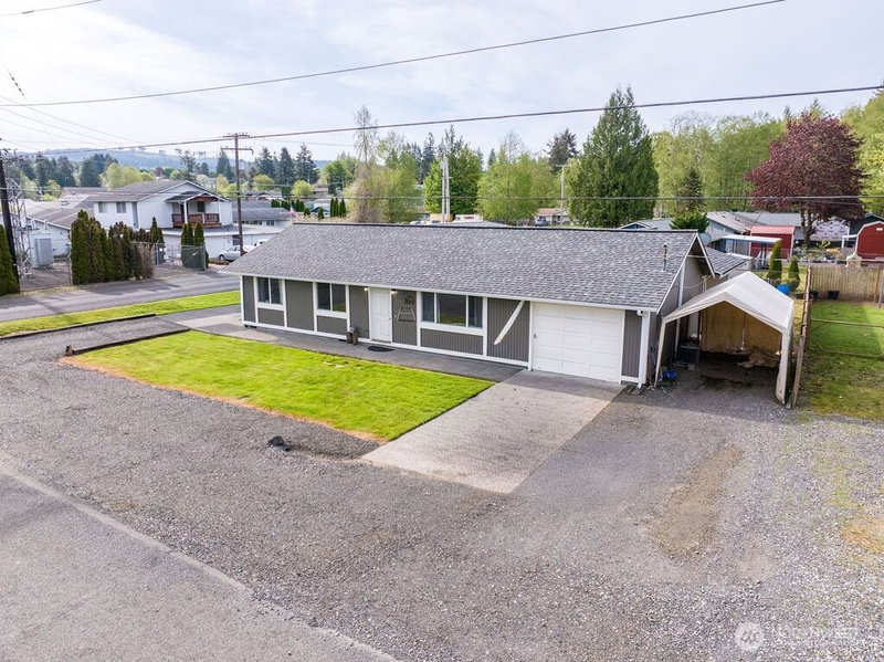 503 W Maple Street photo 2