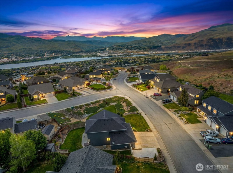 2601 Aviation Dr photo 2