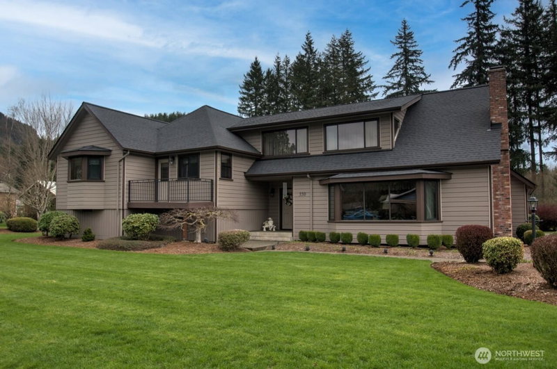 350 Cherry Lane photo 2