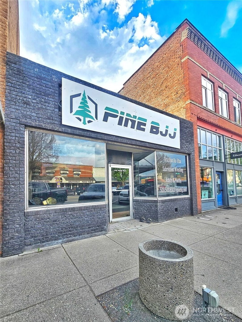 130 S Main Street photo 2